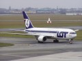 Boeing 767-25DER